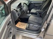 Volkswagen Touran 1.4TSI Фото № 12 из 16