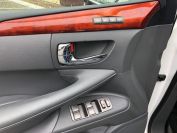 Lexus LX570 Фото № 15 из 24