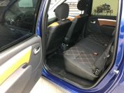 Lada Largus Cross Фото № 10 из 22