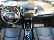 Mitsubishi Outlander 2.4 Фото № 12 из 19