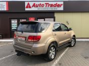 Toyota Fortuner Фото № 4 из 20
