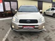 Toyota RAV4 Фото № 2 из 18