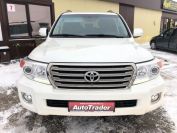 Toyota Land Cruiser 200 Фото № 2 из 21