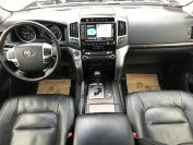 Toyota Land Cruiser 200 Фото № 13 из 21