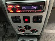 Renault Logan 1.6 Фото № 12 из 17