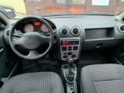 Renault Logan 1.6 Фото № 9 из 17