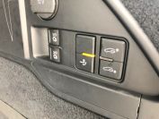Volkswagen Touareg 4.2TDI Фото № 15 из 31