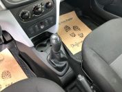 Renault Sandero Фото № 15 из 17