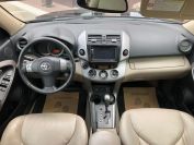 Toyota RAV4 Фото № 13 из 21