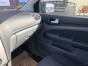 Ford Focus 1.6 Фото № 19 из 24