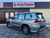 Lexus LX570 Luxury 21+ Фото № 6 из 29
