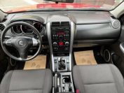 Suzuki Grand Vitara 2.4 Фото № 12 из 22