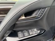 Lexus LX570 Luxury 21+ Фото № 26 из 35