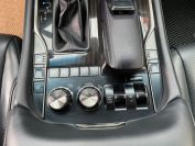 Lexus LX570 Luxury 21+ Фото № 32 из 35