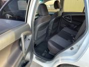 Toyota RAV4 Фото № 10 из 19