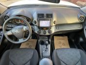 Toyota RAV4 Фото № 11 из 19