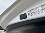 Toyota RAV4 Фото № 13 из 24