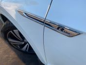 Volkswagen Touareg 3.0TDI R-Line Фото № 8 из 33