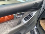 Toyota Land Cruiser Prado 120 Фото № 11 из 12