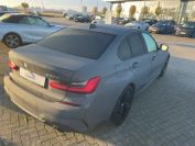 BMW 330d xDrive Фото № 3 из 7
