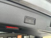 Volkswagen Touareg 3.0TDI R-Line Фото № 16 из 33