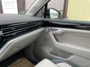 Volkswagen Touareg 3.0TDI R-Line Фото № 29 из 33