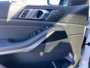 BMW X5 M50d Фото № 22 из 33