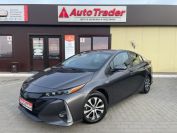 Toyota Prius Prime Plug-in Фото № 1 из 24