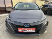 Toyota Prius Prime Plug-in Фото № 2 из 24