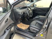 Toyota Prius Prime Plug-in Фото № 18 из 24