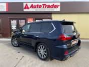 Lexus LX570 Фото № 6 из 30