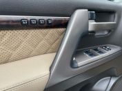 Toyota Land Cruiser 200 Фото № 12 из 20
