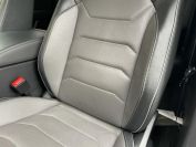 Volkswagen Touareg 3.0TDI Фото № 34 из 43