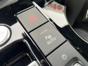 Volkswagen Touareg 3.0TDI Фото № 38 из 43