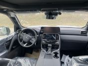 Lexus LX500d Фото № 6 из 6