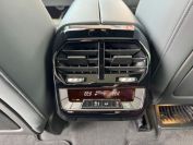 BMW iX40 xDrive Фото № 27 из 42