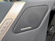 BMW iX40 xDrive Фото № 33 из 42