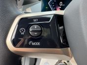 BMW iX40 xDrive Фото № 40 из 42