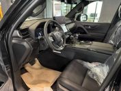 Lexus LX500d Фото № 27 из 28