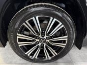 Lexus LX500d Фото № 12 из 28
