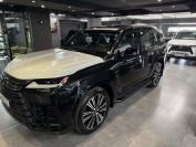 Lexus LX500d Фото № 2 из 28