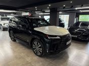 Lexus LX500d Фото № 5 из 28
