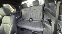 BMW X7 xDrive40i Фото № 15 из 26