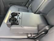 Lexus LX500d Фото № 24 из 38