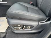Lexus LX500d Фото № 28 из 38
