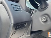 Lexus LX500d Фото № 29 из 38