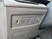 Ford Tourneo Custom Фото № 30 из 36