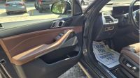 BMW X7 xDrive40i Фото № 17 из 32