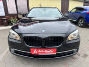 BMW 750i xDrive Фото № 2 из 33