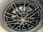 Porsche Cayenne E-Hybrid Фото № 10 из 31